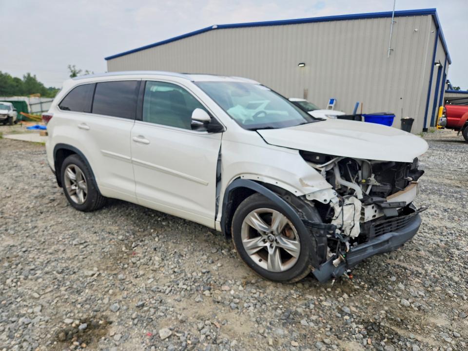 Photo 4 from auction – 2016 TOYOTA HIGHLANDER with VIN 5TDYKRFH3GS144485
