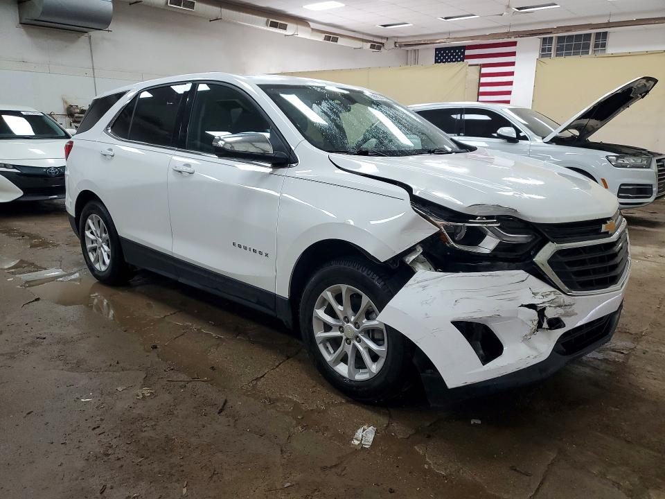 Photo 4 from auction – 2018 CHEVROLET EQUINOX with VIN 3GNAXJEV3JS649061