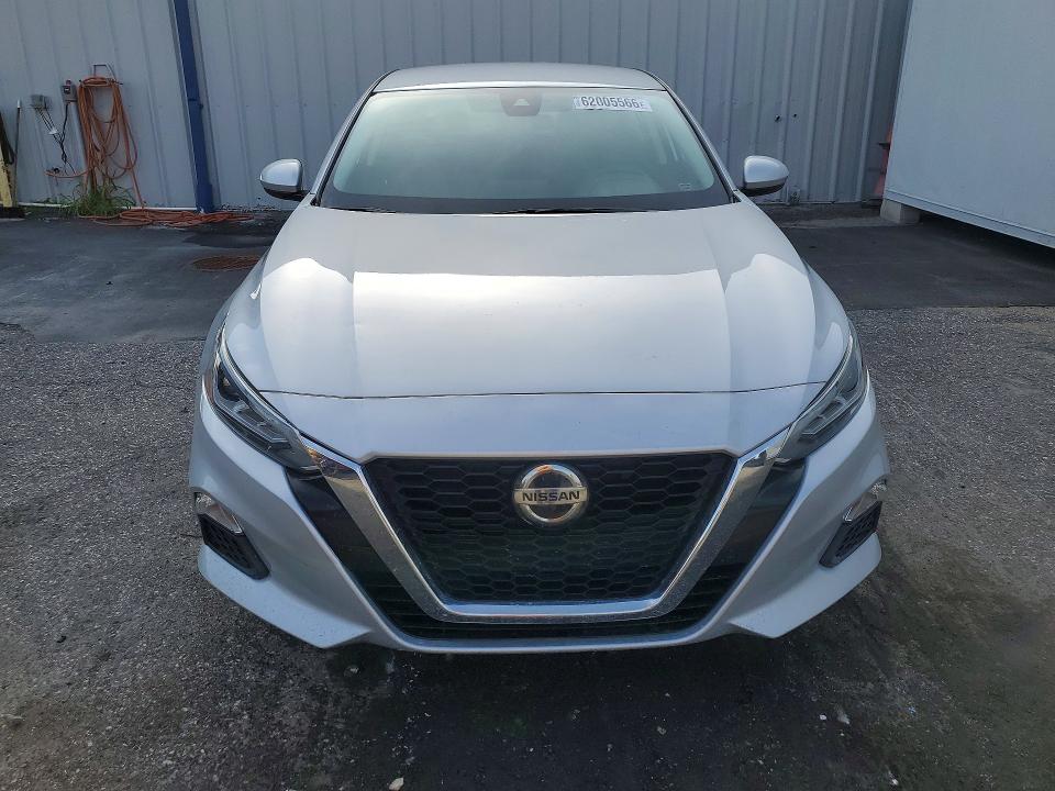 Photo 5 from auction – 2022 NISSAN ALTIMA with VIN 1N4BL4DV3NN333810