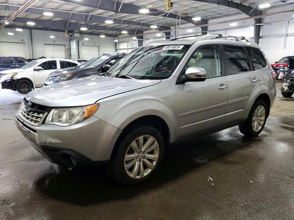 SUBARU FORESTER 2013 with VIN JF2SHAGC1DH433889 - Photo from auction