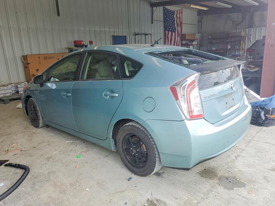 Photo 2 from auction – 2013 TOYOTA PRIUS with VIN JTDKN3DU6D1692113