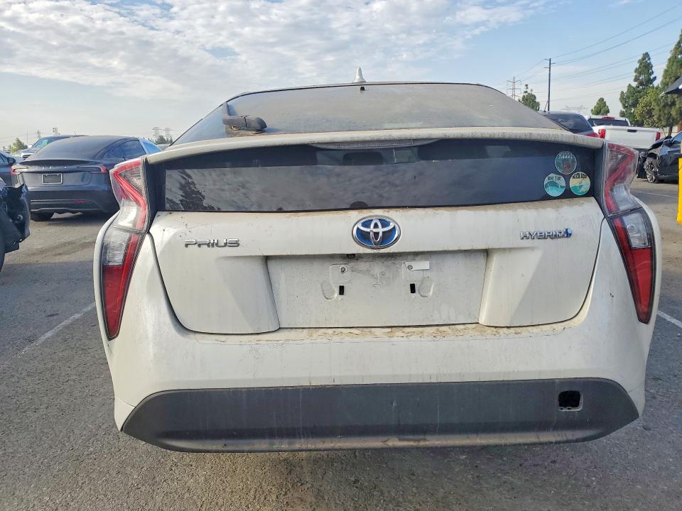 Photo 6 from auction – 2018 TOYOTA PRIUS with VIN JTDKBRFU3J3590860