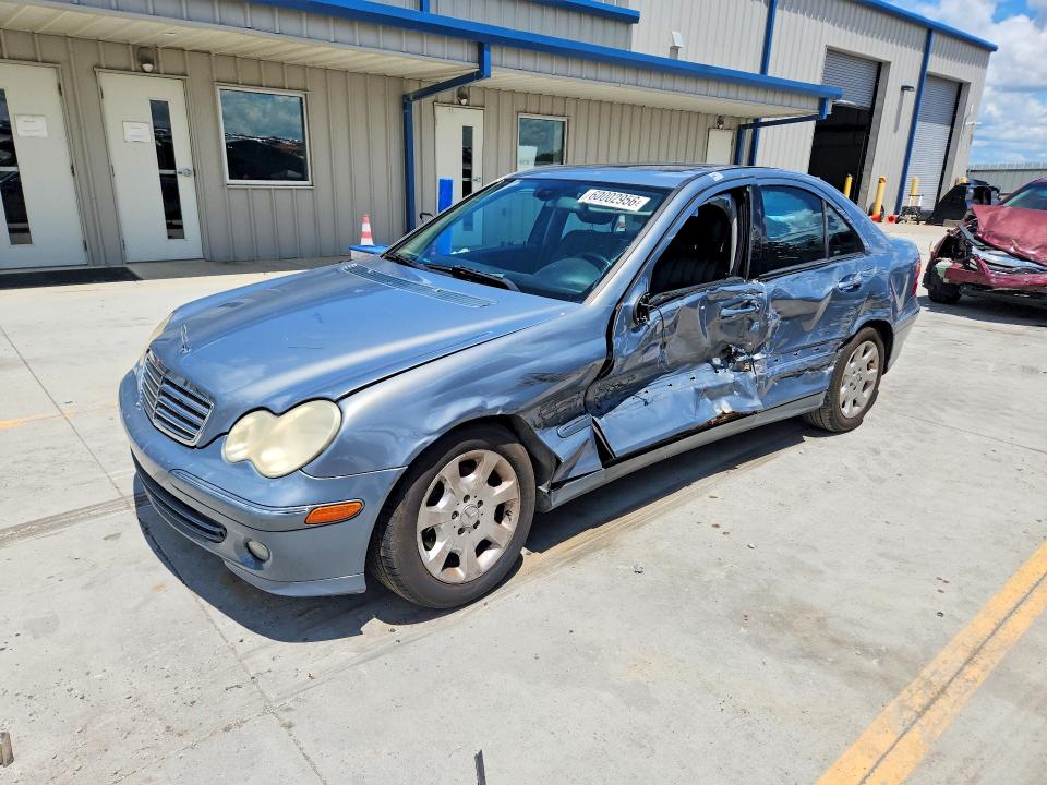Photo 1 from auction – 2005 MERCEDES-BENZ C with VIN WDBRF81J75F671373