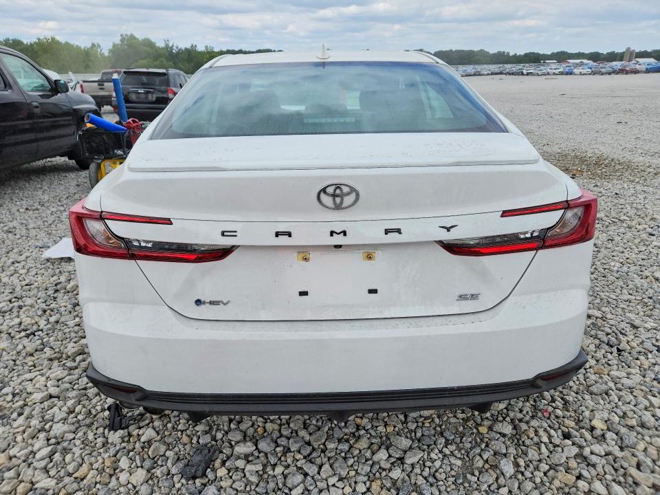 Zdjęcie 6 z aukcji – 2026 TOYOTA CAMRY z VIN 4T1DAACK2TU228432