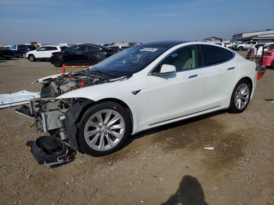 TESLA MODEL S 2017 with VIN 5YJSA1E22HF189060 - Photo from auction