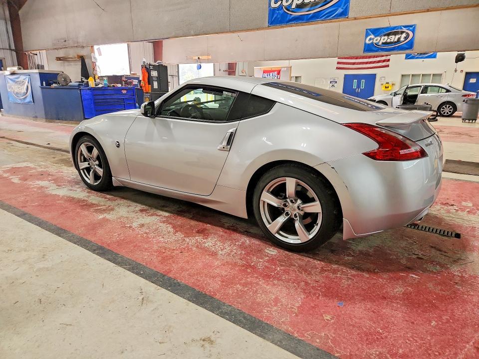 Photo 2 from auction – 2012 NISSAN 370Z with VIN JN1AZ4EH5CM561763