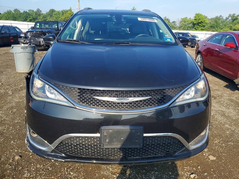 Photo 5 from auction – 2019 CHRYSLER PACIFICA with VIN 2C4RC1BG9KR526084