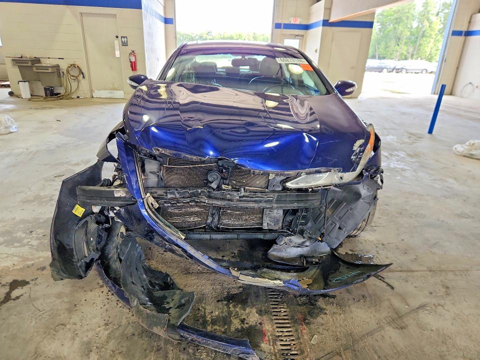 Снимка 5 от търг – 2011 HYUNDAI SONATA с VIN 5NPEC4AC2BH179564
