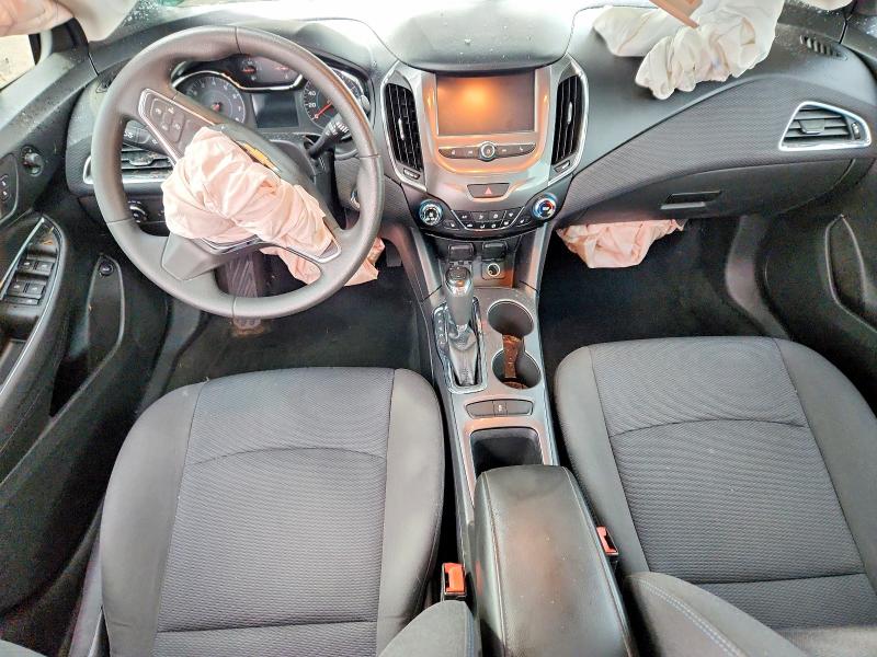 Photo 8 from auction – 2017 CHEVROLET CRUZE with VIN 1G1BE5SM6H7142047