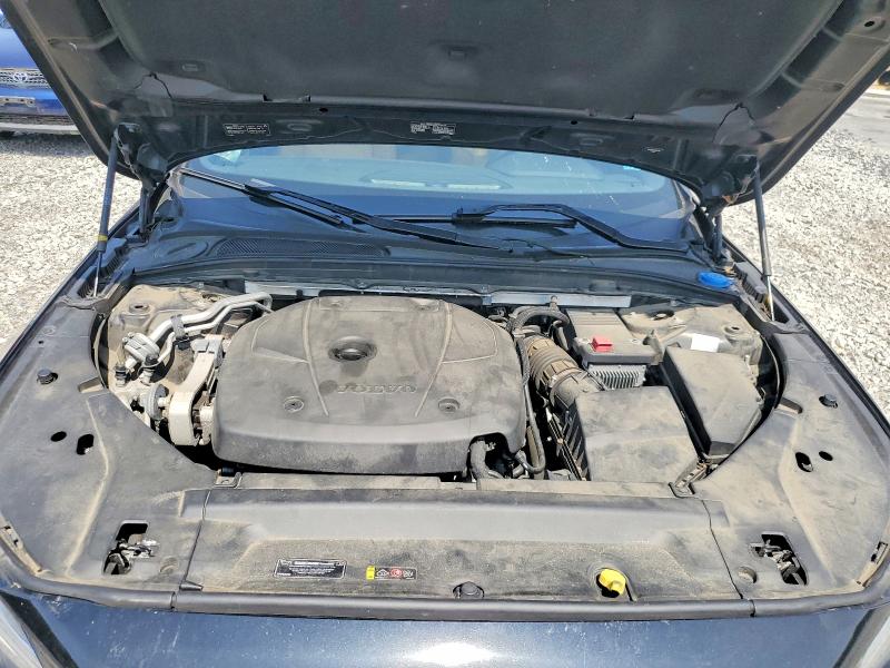 Photo 11 from auction – 2017 VOLVO S90 with VIN YV1A22MK8H1017165