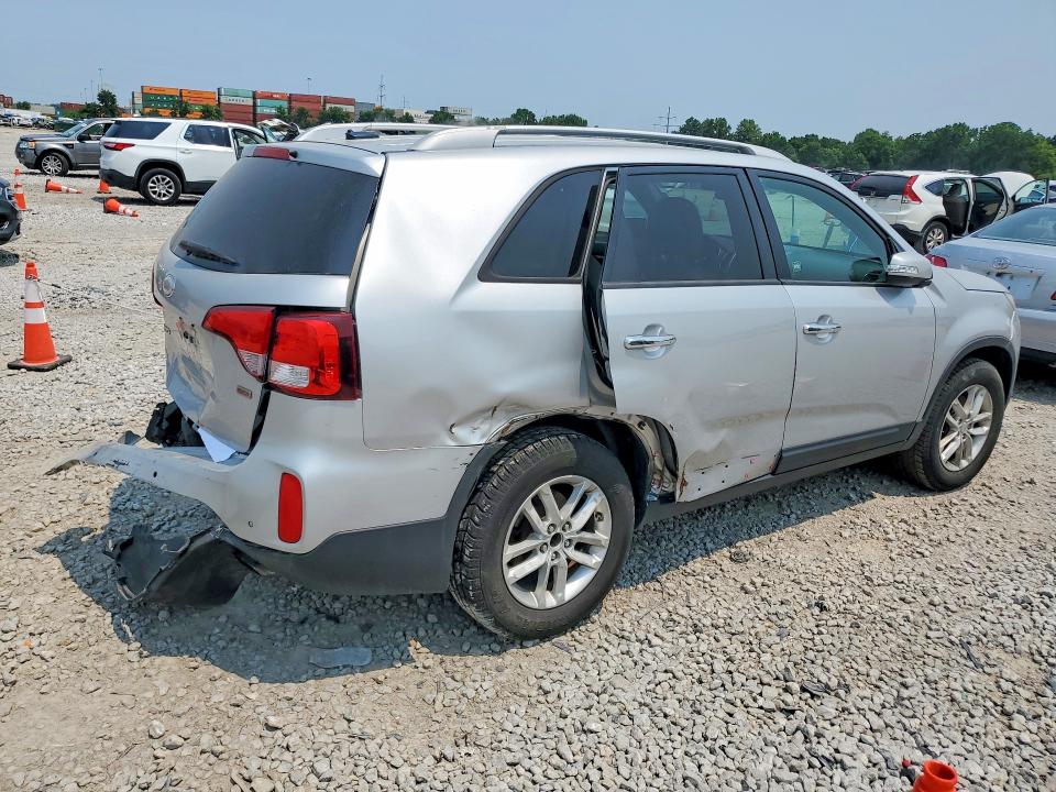 Zdjęcie 3 z aukcji – 2014 KIA SORENTO z VIN 5XYKT3A64EG440843