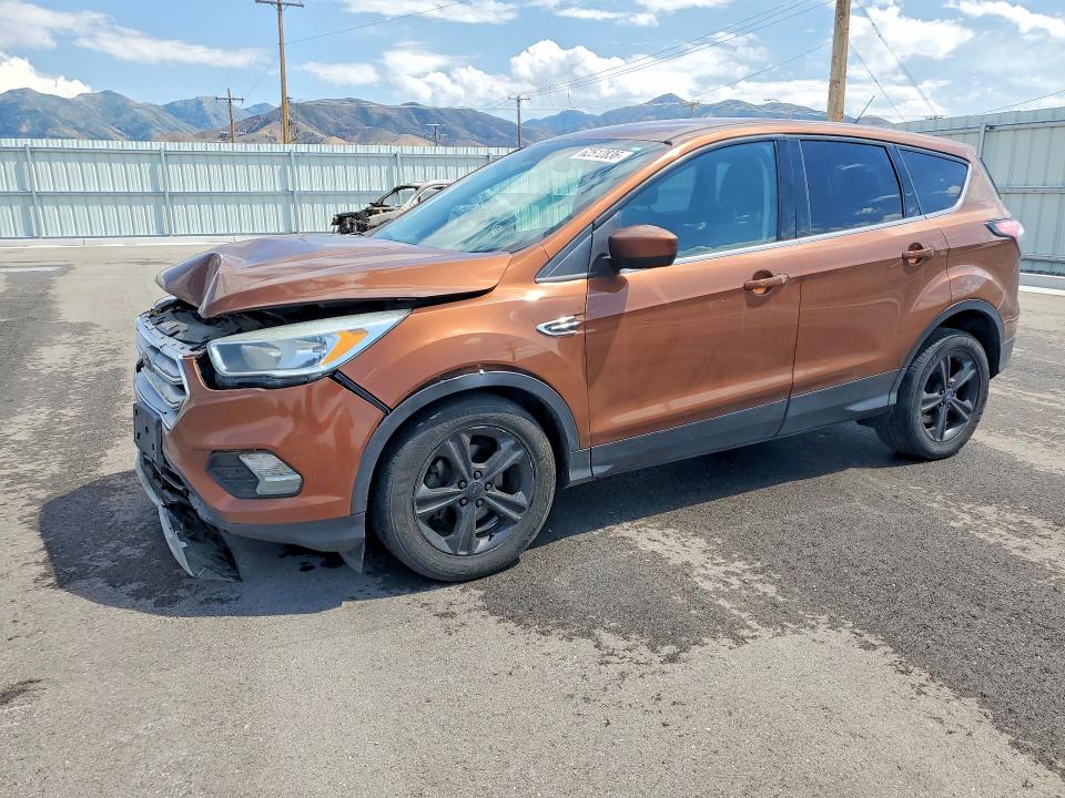 FORD ESCAPE 2017 with VIN 1FMCU0GD4HUA68831 - Photo from auction