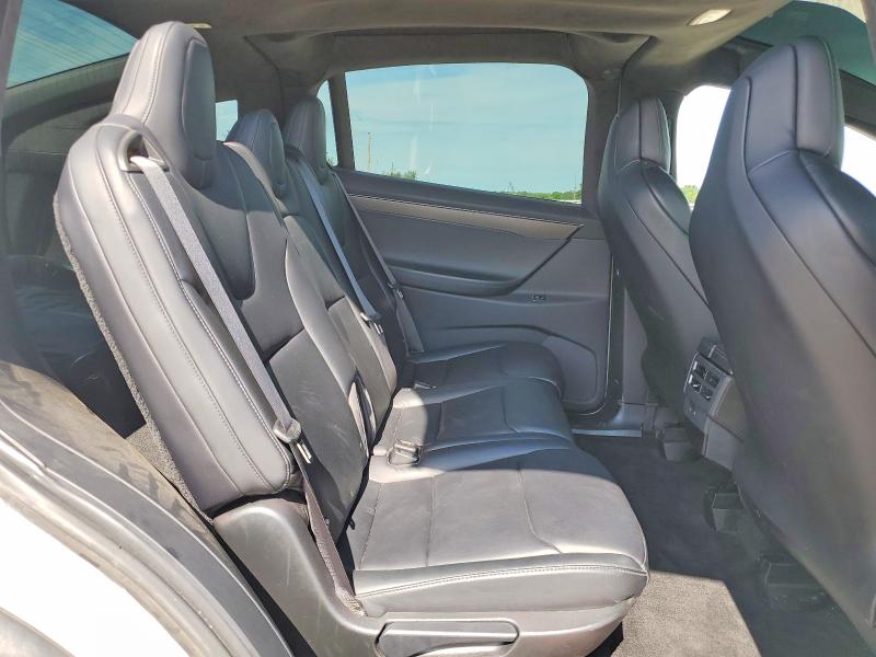 Photo 11 from auction – 2018 TESLA MODEL X with VIN 5YJXCDE24JF104033