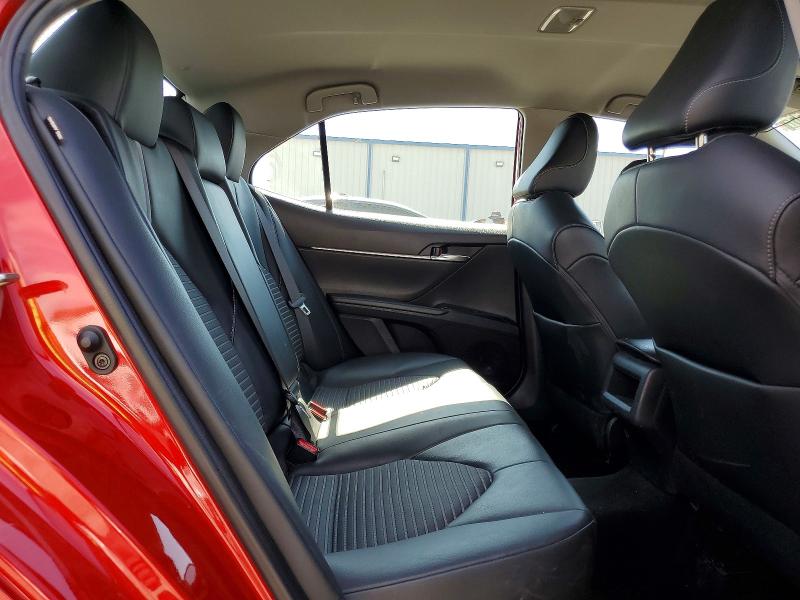 Photo 10 from auction – 2020 TOYOTA CAMRY with VIN 4T1G11AK0LU377082
