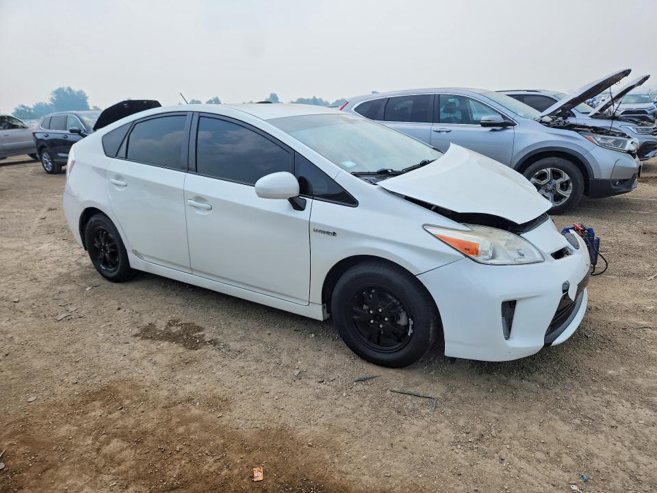 Photo 4 from auction – 2013 TOYOTA PRIUS with VIN JTDKN3DU6D1686439
