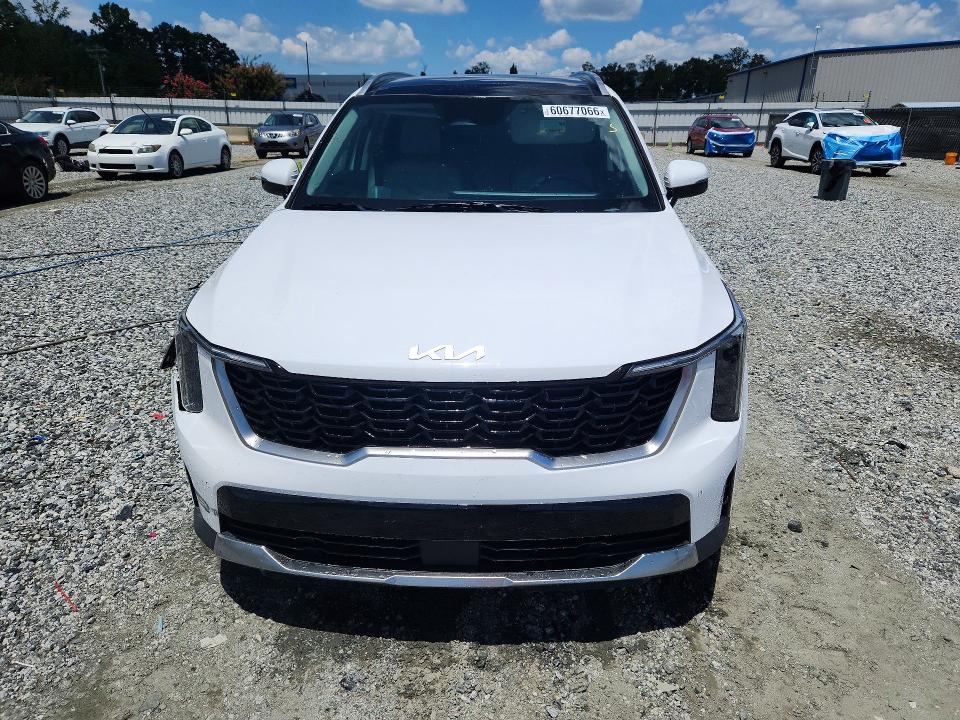 Photo 5 from auction – 2025 KIA SORENTO with VIN 5XYRL4JC3SG373979