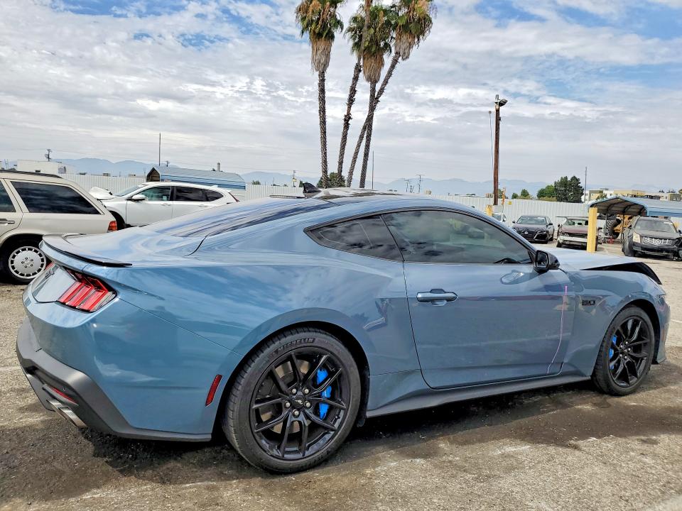 Photo 3 from auction – 2024 FORD MUSTANG with VIN 1FA6P8CF3R5410429
