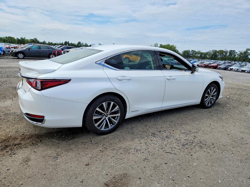 Photo 3 from auction – 2019 LEXUS ES with VIN JTHB21B11K2057862