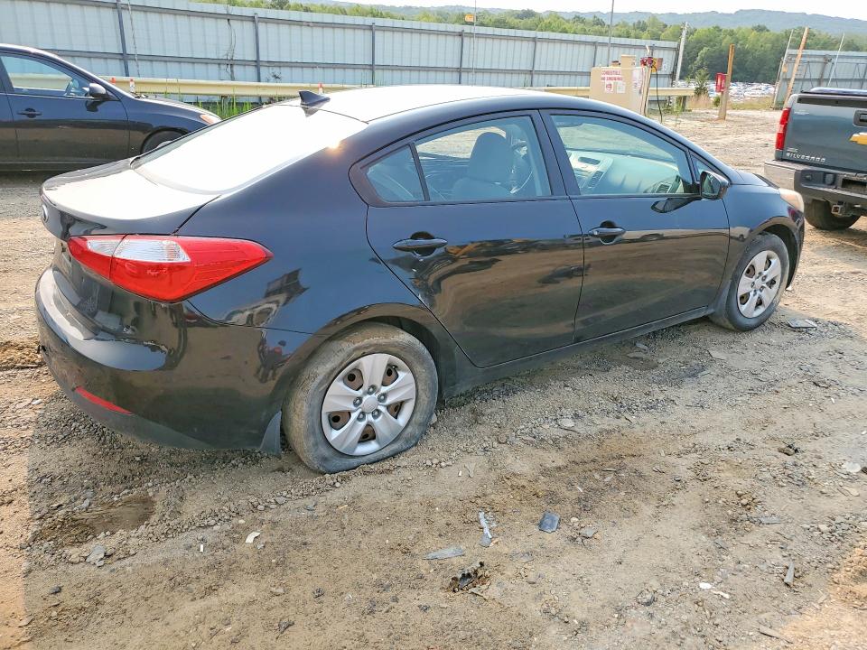 Zdjęcie 3 z aukcji – 2015 KIA FORTE z VIN KNAFK4A63F5423355