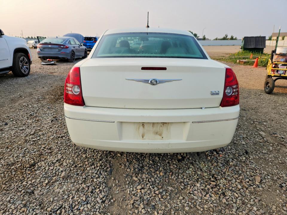Photo 6 from auction – 2008 CHRYSLER 300 with VIN 2C3KA53G68H131716