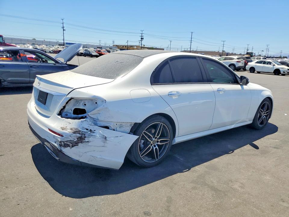 Photo 3 from auction – 2020 MERCEDES-BENZ E with VIN W1KZF8DB9LA769438