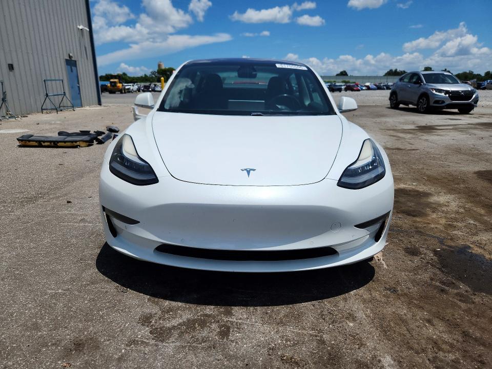 Zdjęcie 5 z aukcji – 2018 TESLA MODEL 3 z VIN 5YJ3E1EA9JF154604