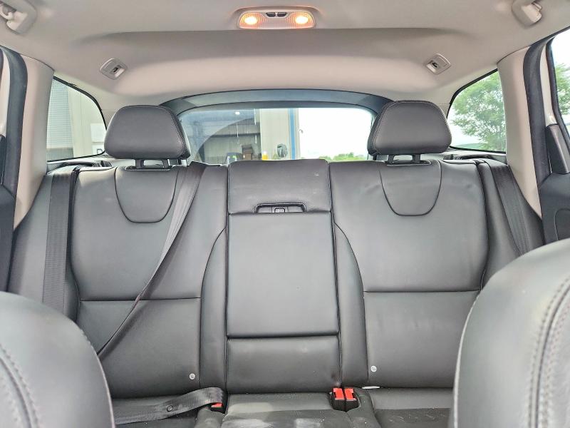 Photo 10 from auction – 2016 VOLVO XC60 with VIN YV449MRK7G2925969