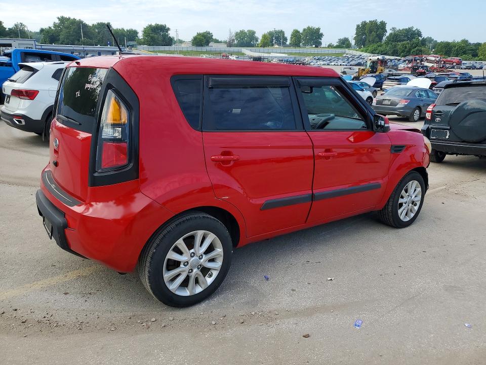 Фото 3 с аукциона – 2012 KIA SOUL с VIN KNDJT2A64C7474975