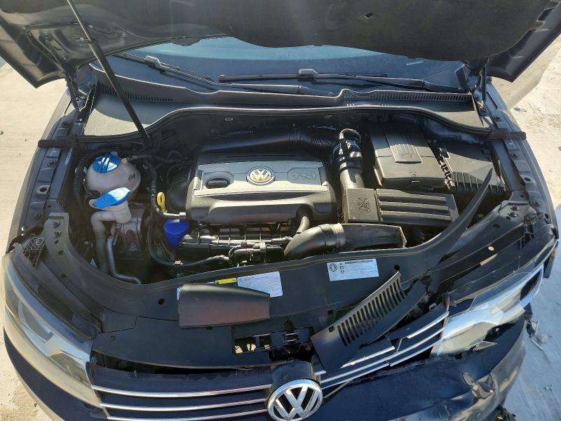 Photo 11 from auction – 2015 VOLKSWAGEN EOS with VIN WVWBW8AH7FV002236
