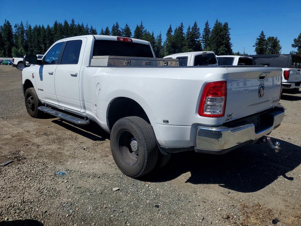 Фото 2 с аукциона – 2021 RAM 3500 с VIN 3C63RRHL3MG549237