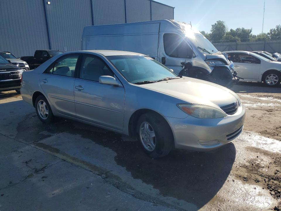 Photo 4 from auction – 2003 TOYOTA CAMRY with VIN 4T1BF32K73U060454