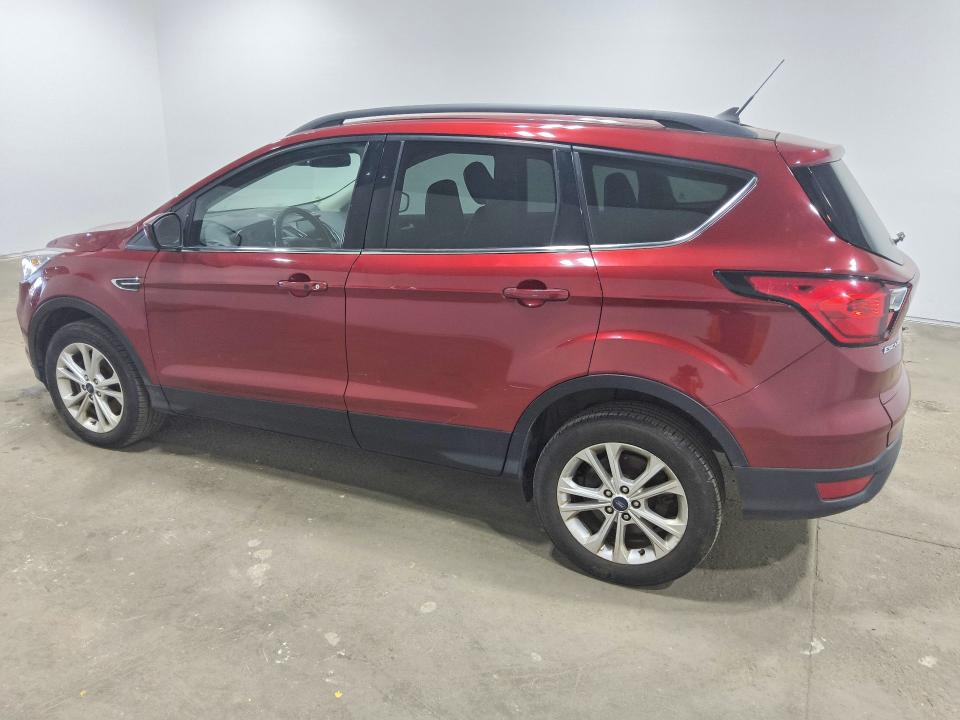 Photo 2 from auction – 2019 FORD ESCAPE with VIN 1FMCU9HD8KUB24943