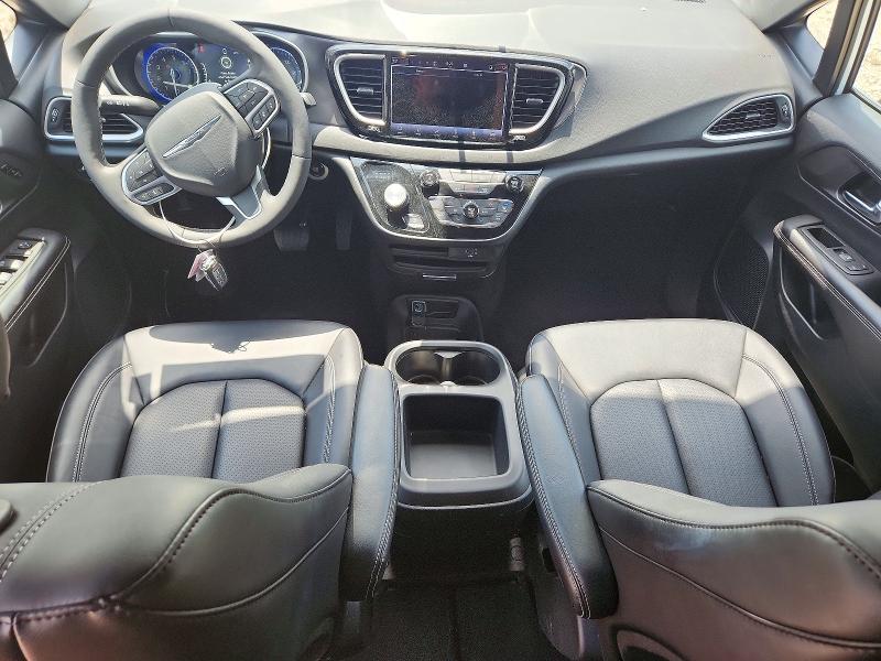 Photo 8 from auction – 2026 CHRYSLER PACIFICA with VIN 2C4RC1BG7TR220308
