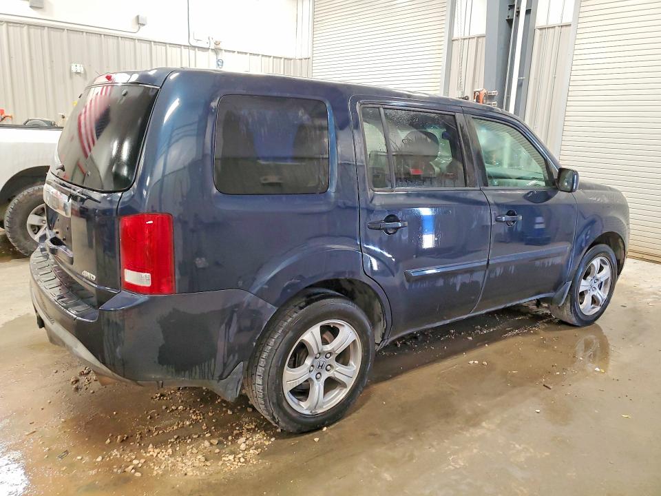 Photo 3 from auction – 2012 HONDA PILOT with VIN 5FNYF4H59CB078341