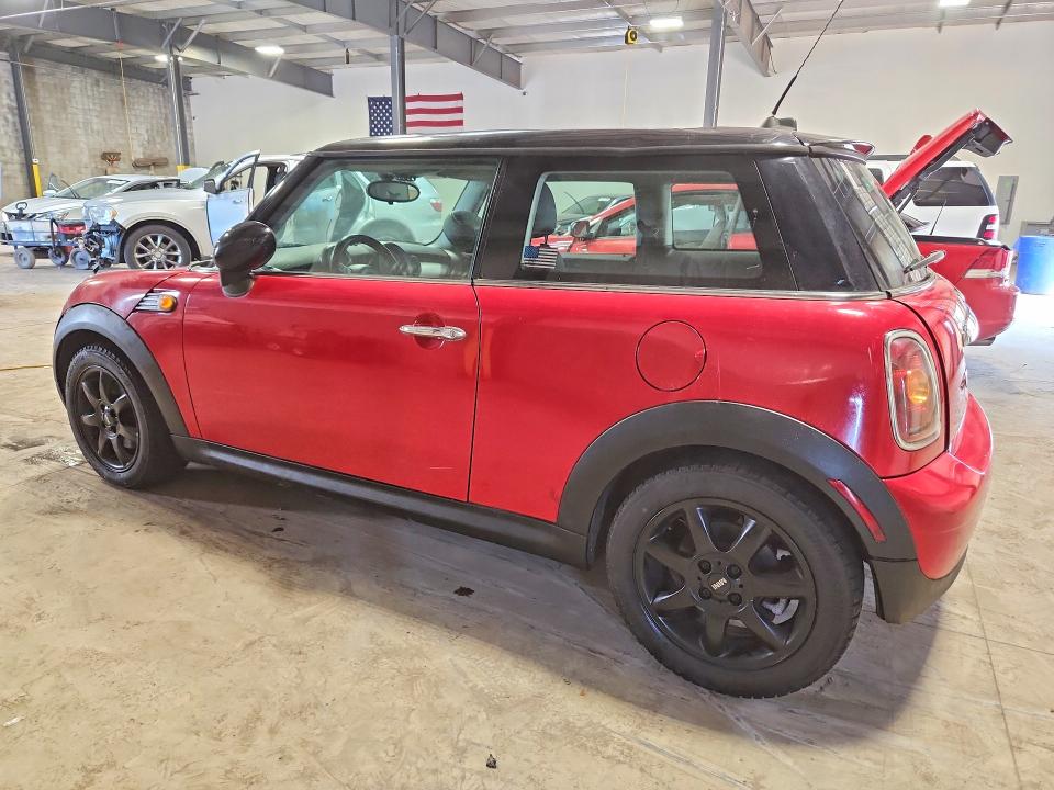 صورة رقم 2 من المزاد - 2009 MINI COOPER مع VIN WMWMF33519TW77429