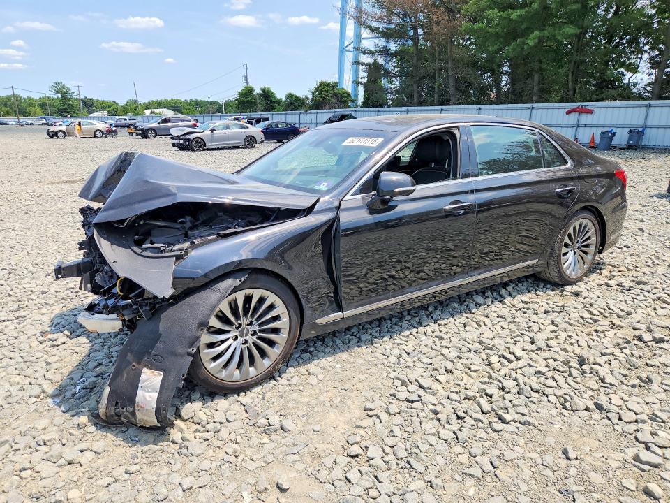 GENESIS G90 2018 with VIN KMHG54JH0JU039429 - Photo from auction