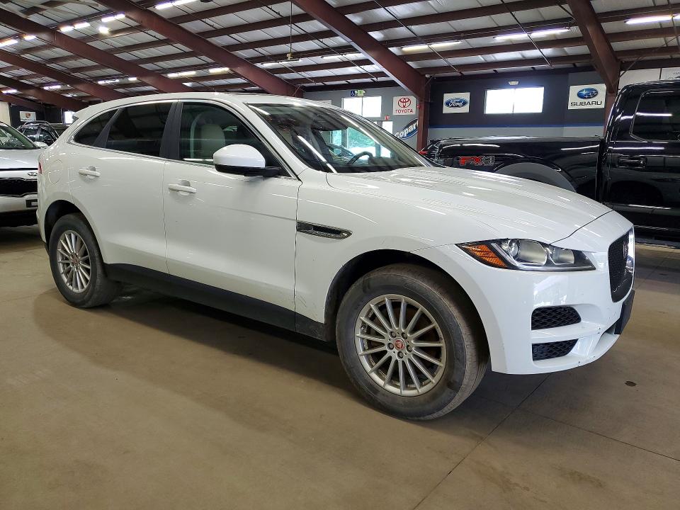 Photo 4 from auction – 2019 JAGUAR F-PACE with VIN SADCS2FXXKA356710