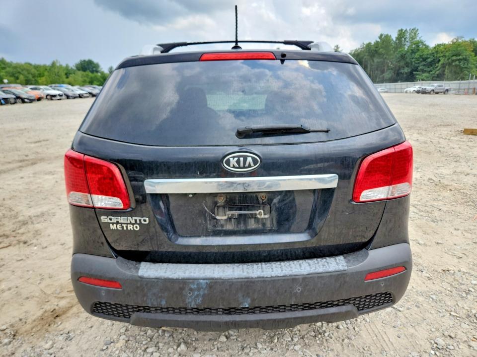 Photo 6 from auction – 2012 KIA SORENTO with VIN 5XYKT4A65CG228990