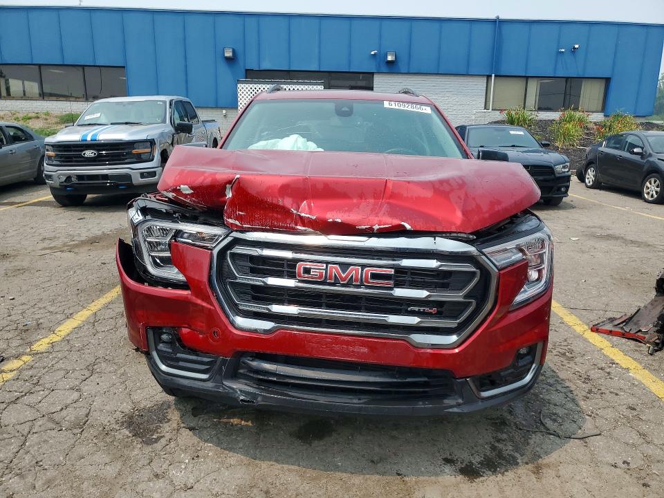 Photo 5 from auction – 2024 GMC TERRAIN with VIN 3GKALYEG2RL157498