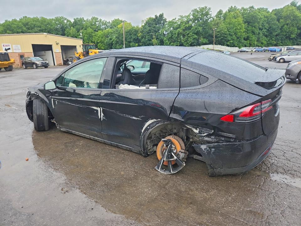 Photo 2 from auction – 2020 TESLA MODEL X with VIN 5YJXCDE2XLF219593