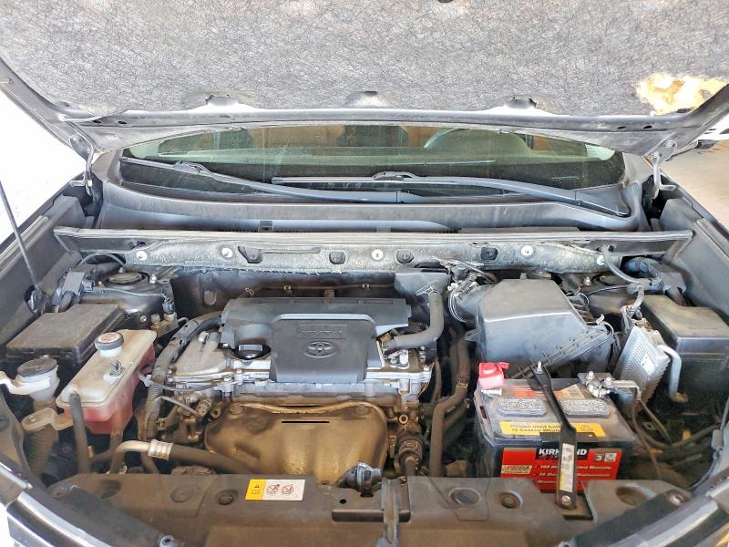 Photo 12 from auction – 2017 TOYOTA RAV4 with VIN JTMYFREV6HD095128