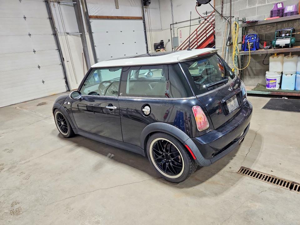Photo 2 from auction – 2003 MINI COOPER with VIN WMWRE33453TD65995