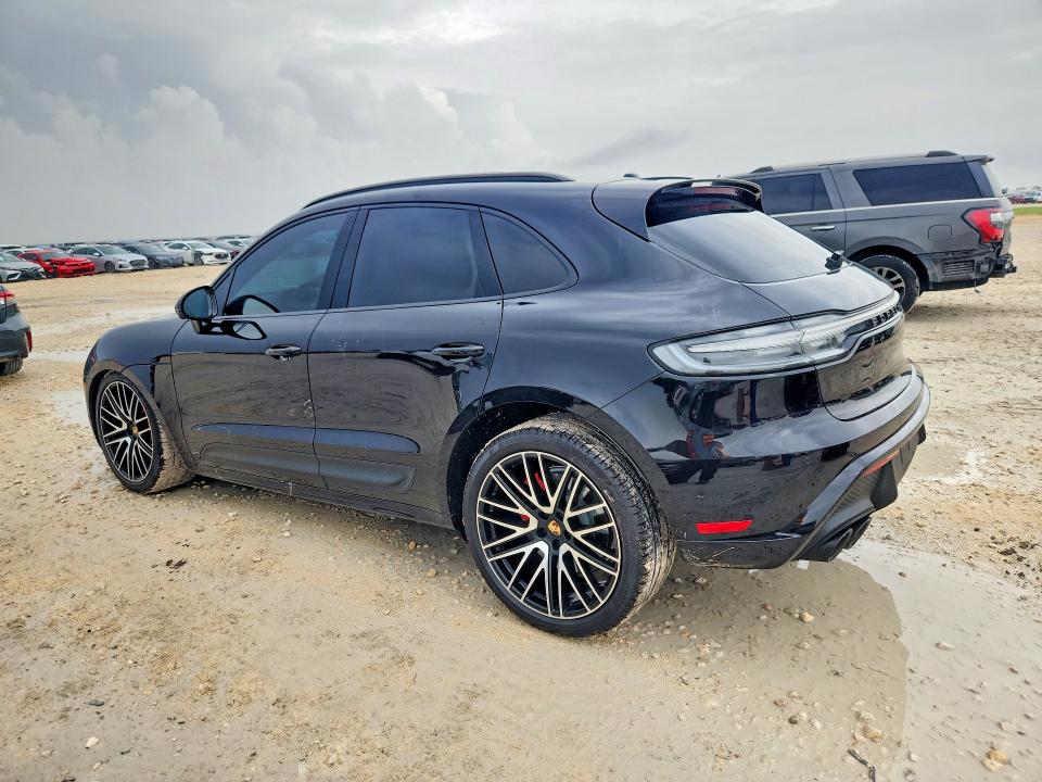 Photo 2 from auction – 2023 PORSCHE MACAN with VIN WP1AF2A52PLB55813