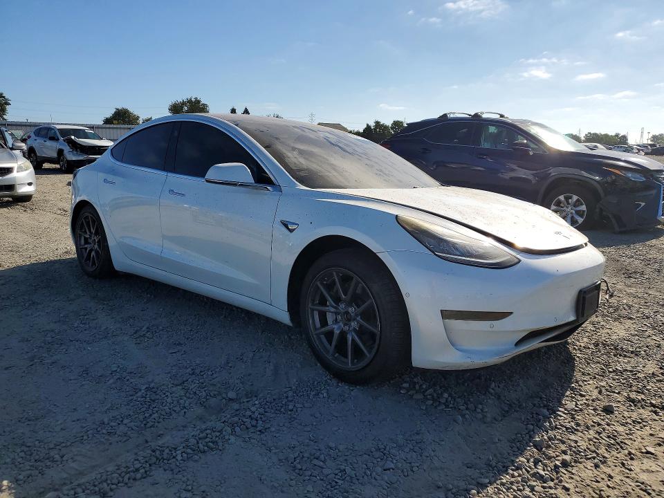 Photo 4 from auction – 2019 TESLA MODEL 3 with VIN 5YJ3E1EB8KF191556