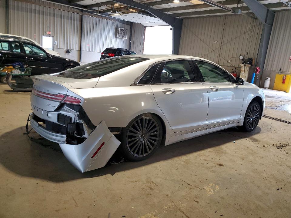 Photo 3 from auction – 2018 LINCOLN MKZ with VIN 3LN6L5F91JR611415