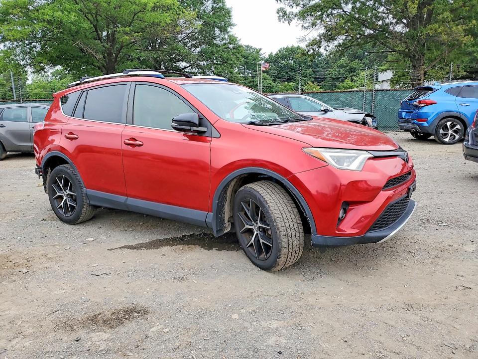 Photo 4 from auction – 2016 TOYOTA RAV4 with VIN JTMJFREV6GJ073082