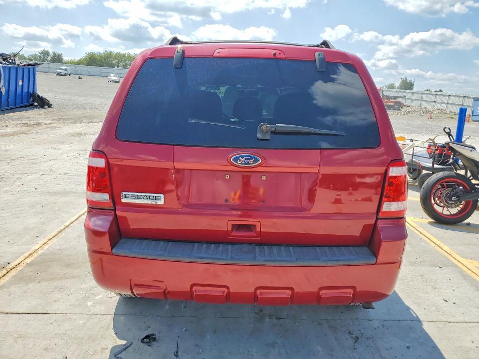 Photo 6 from auction – 2011 FORD ESCAPE with VIN 1FMCU9D76BKA26649