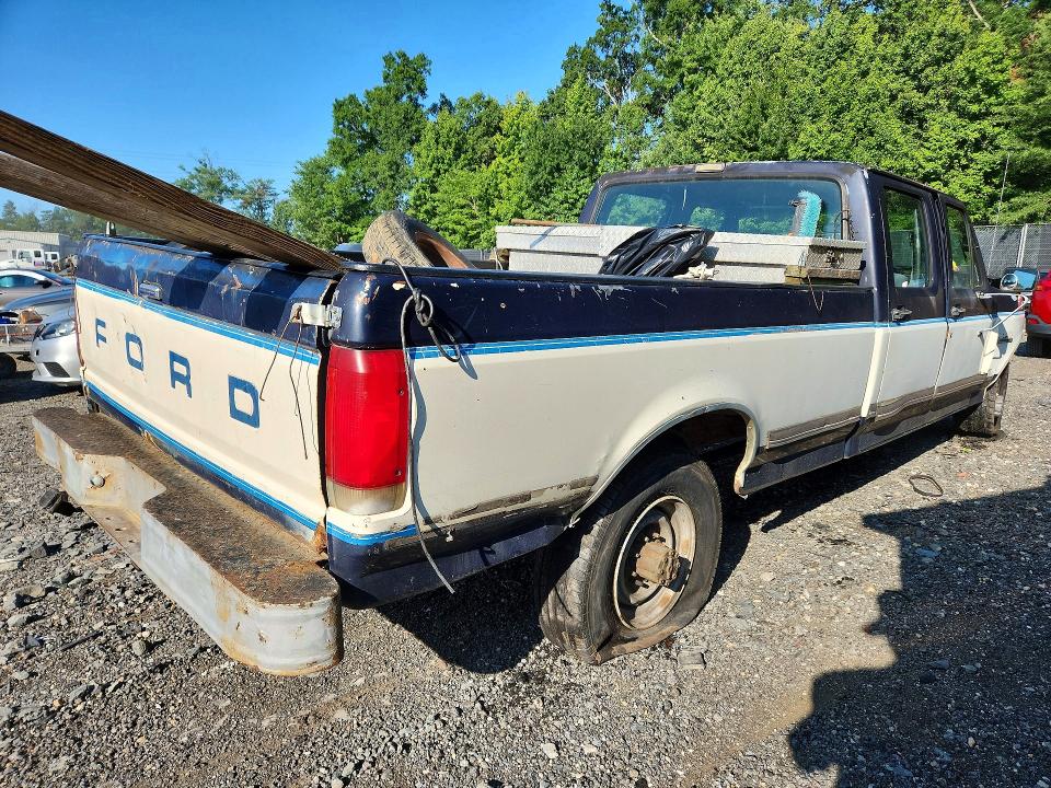Photo 3 from auction – 1990 FORD F350 with VIN 2FTJW35H1LCA42628