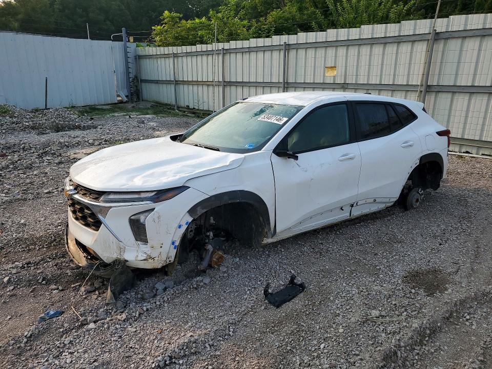 CHEVROLET TRAX 2026 with VIN KL77LFEP6TC078698 - Photo from auction