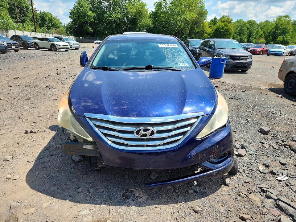 Photo 5 from auction – 2012 HYUNDAI SONATA with VIN 5NPEB4AC9CH309571